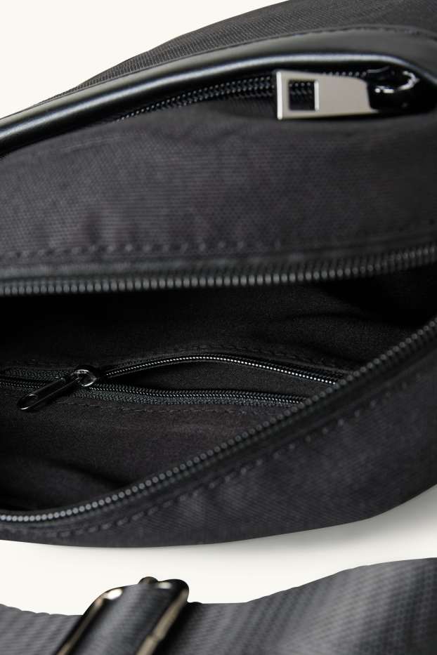 Bărbați - Geantă de umăr - negru