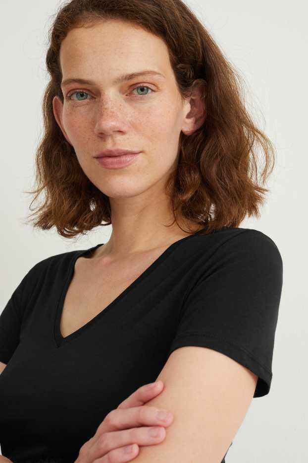 Femei - Tricou - negru