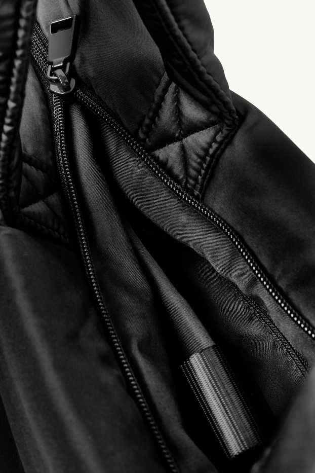 Damen - Großer Stepp-Shopper mit abnehmbarem Taschengurt - schwarz