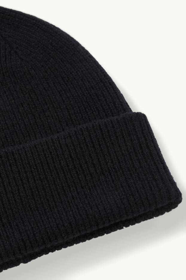 Men - Knitted cashmere hat - black