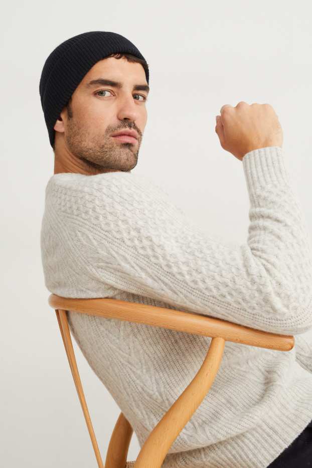 Men - Knitted cashmere hat - black