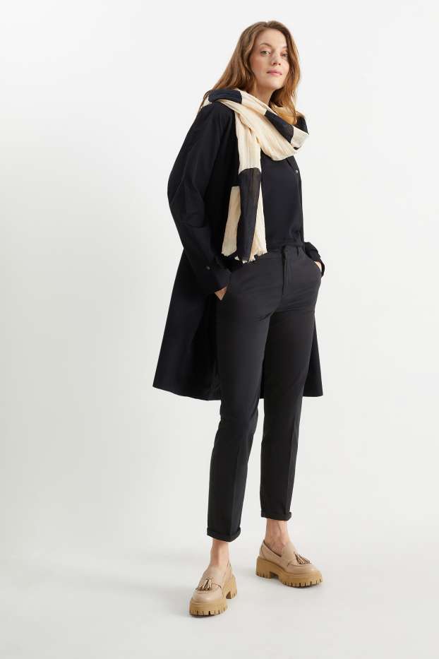 Damen - Chino - Mid Waist - Tapered Fit - schwarz