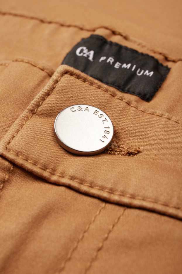 Uomo - Pantaloni - slim fit - marrone