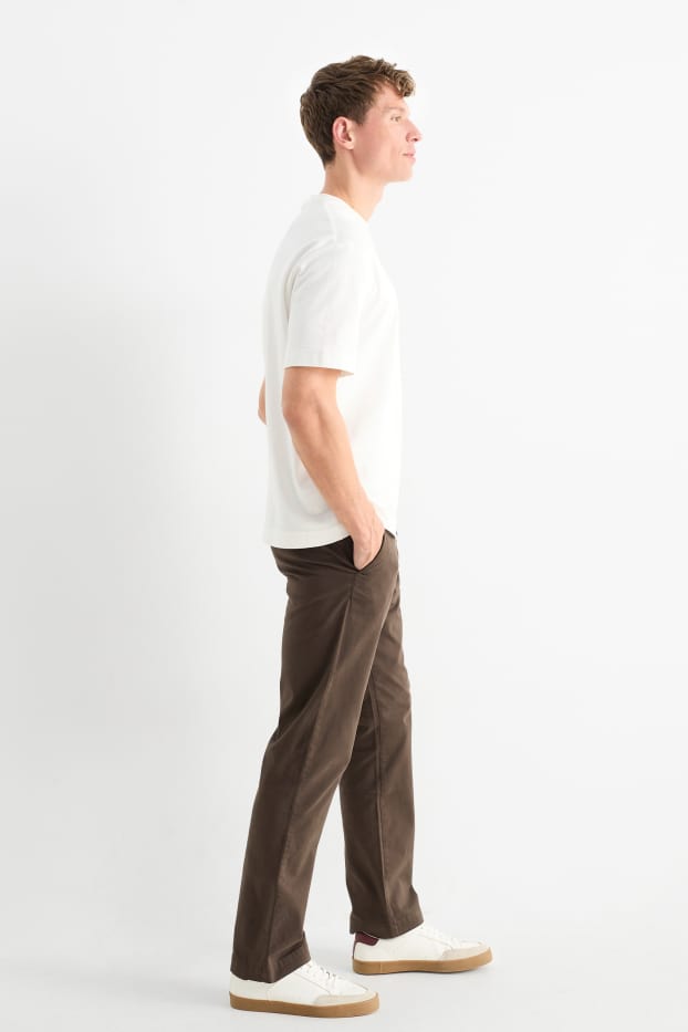 Hommes - Chino avec ceinture - regular fit - marron foncé