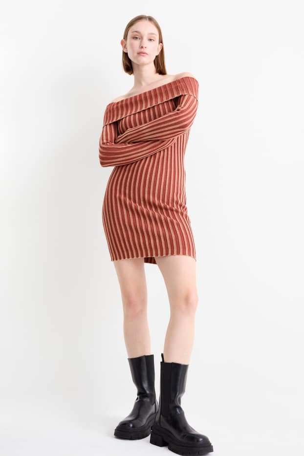 Women - Bodycon off-shoulder dress - ribbed - rust