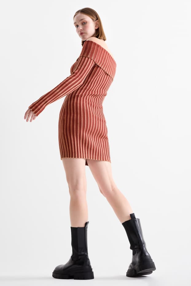 Women - Bodycon off-shoulder dress - ribbed - rust