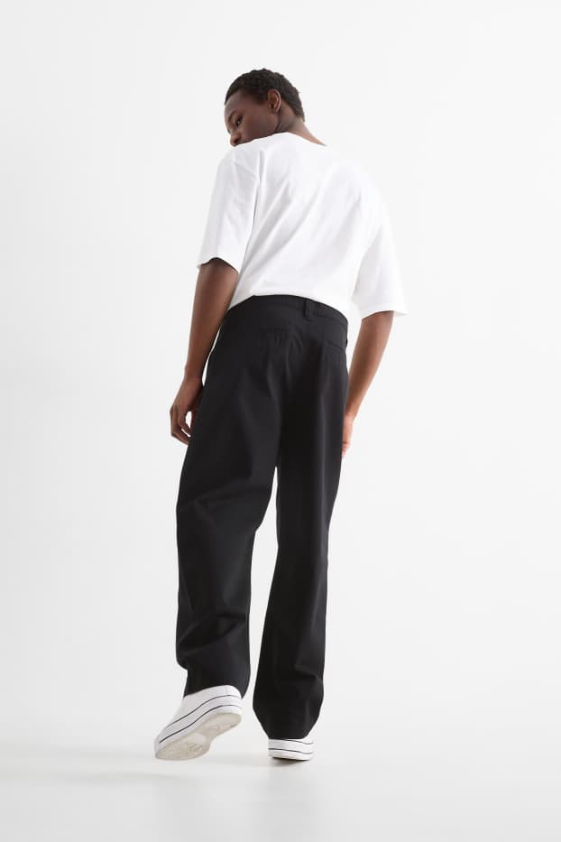 Heren - Chino - relaxed fit - zwart