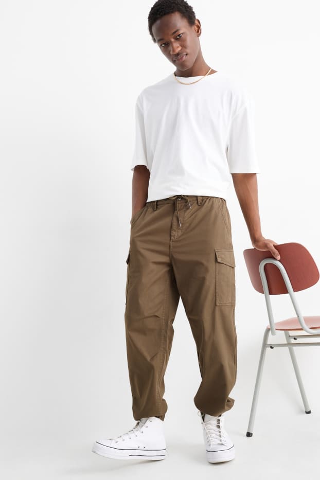 Uomo - Pantaloni cargo - verde scuro