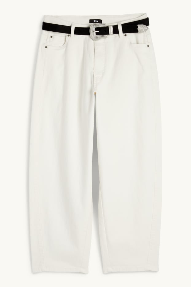 Dámské - Curved jeans s páskem - high waist - krémově bílá