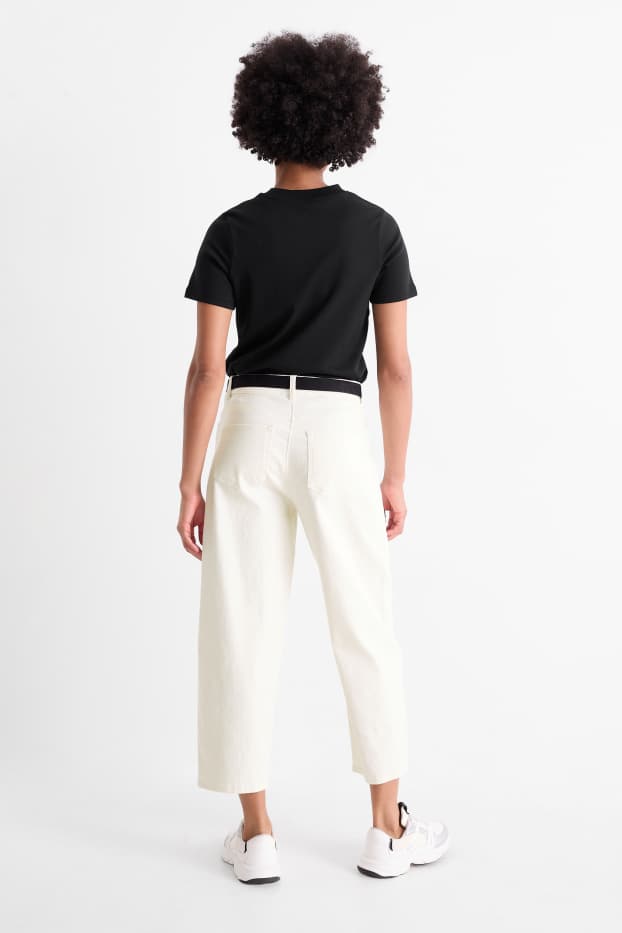 Dámské - Curved jeans s páskem - high waist - krémově bílá