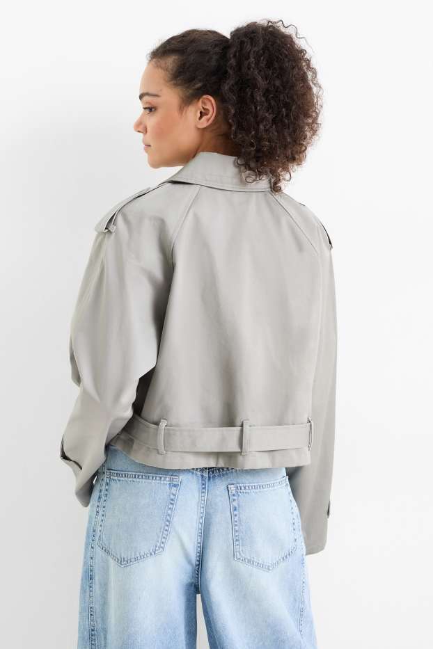 Women - Cropped trench coat - light gray