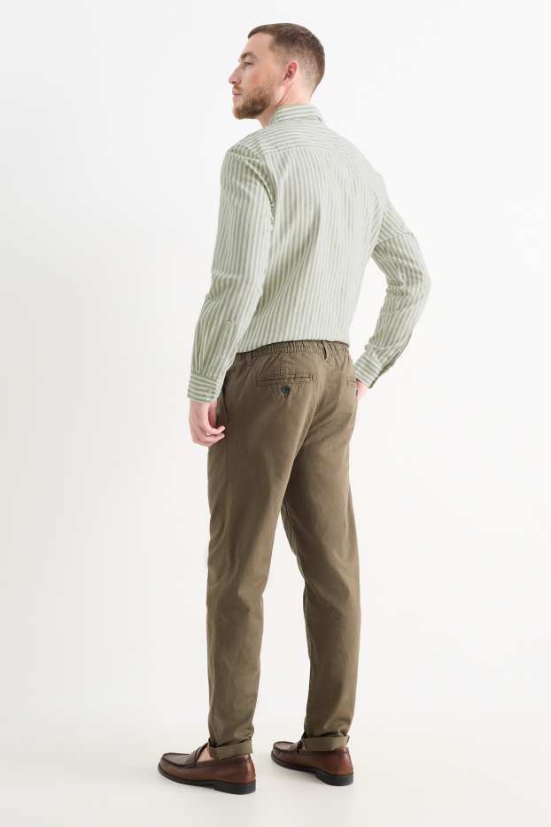 Hommes - Chino avec teneur en lin - tapered fit - vert foncé