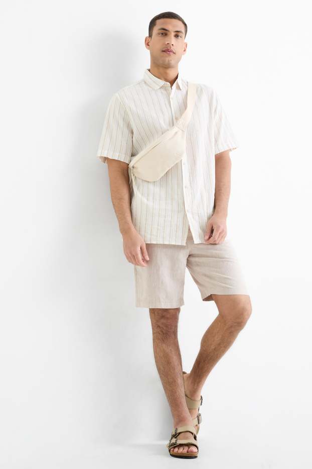 Uomo - Shorts - misto lino - beige chiaro