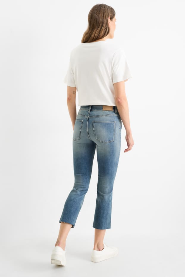 Women - Cropped bootcut jeans - mid-rise waist - denim-light blue