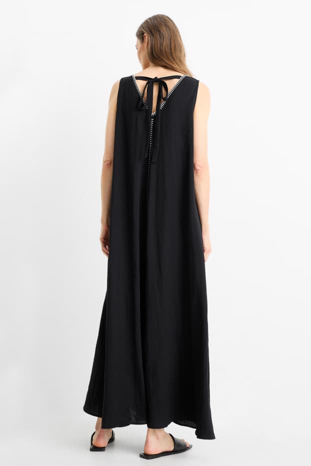 Femmes - Robe à encolure en V - noir