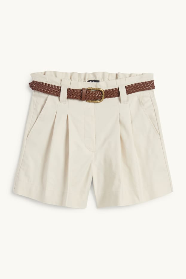 Women - Shorts with belt - high waist - light beige