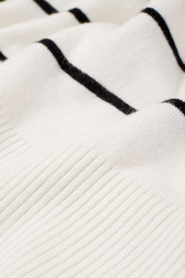 Women - Knitted jumper - short sleeve - striped - white