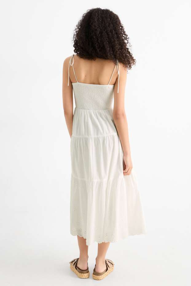 Damen - A-Linien Kleid - Broderie Anglaise - gesmokt - weiß