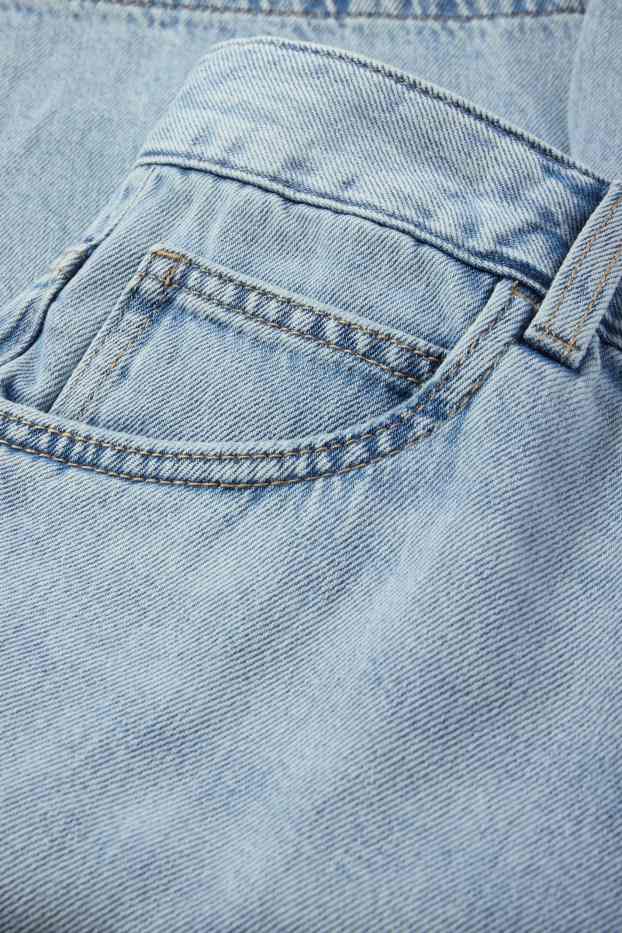 Enfants garçons - Bermuda en jean - jean bleu clair