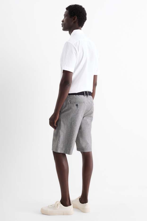 Uomo - Shorts con cintura - grigio