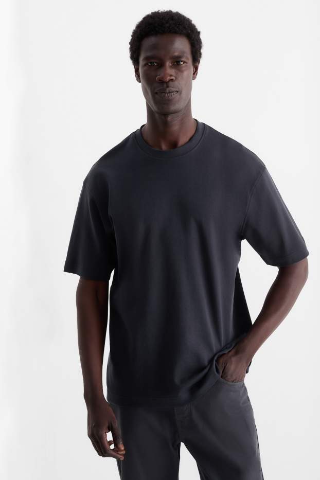 Herren - T-Shirt - Relaxed Fit - schwarz