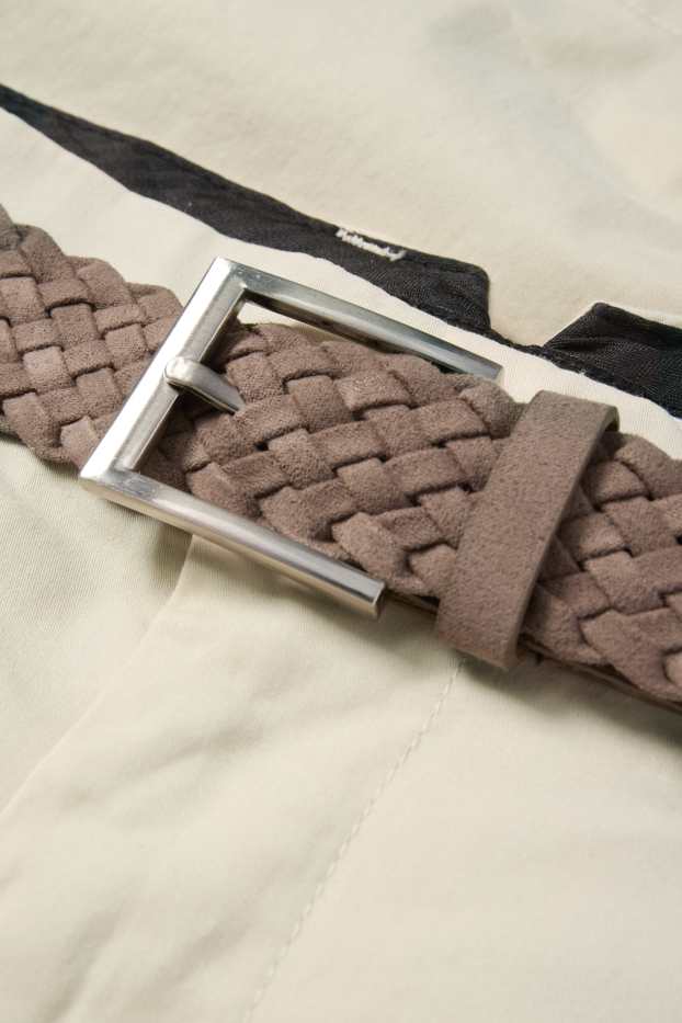 Men - Shorts with belt - light beige