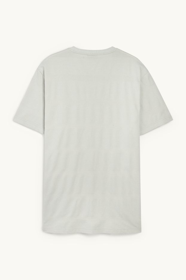 Men - T-shirt - regular fit - textured - light gray