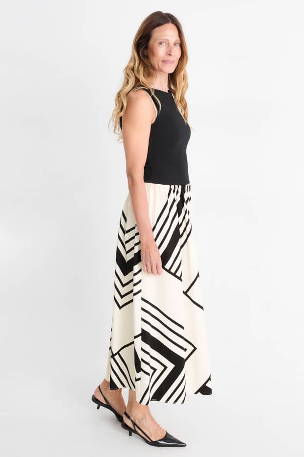 Women - Fit & flare dress - patterned - black / beige