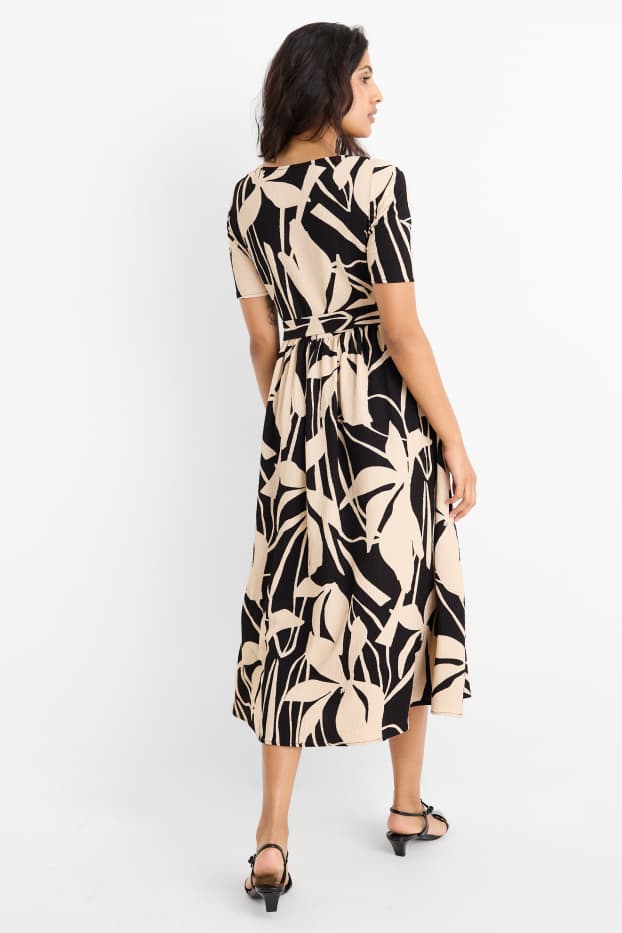 Women - Fit & flare dress with belt - floral - textured - black / beige