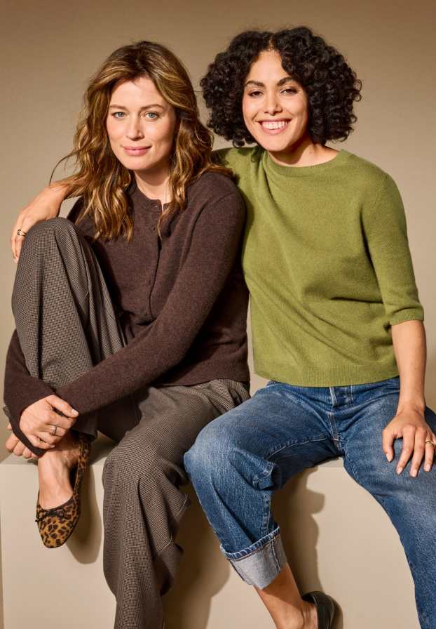 Women - Knitted cashmere jumper - short sleeve - green