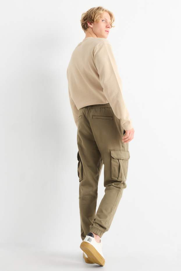 Hommes - Pantalon cargo - tapered fit - LYCRA® - vert