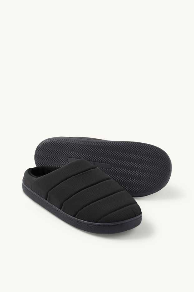 Bărbați - Papuci de casă matlasați - structurați - negru