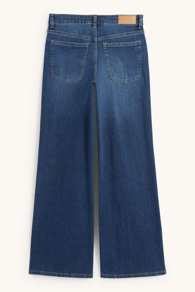 Women - Wide leg jeans - high waist - blue denim