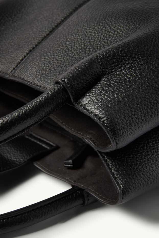 Damen - Kleiner Shopper mit abnehmbarem Taschengurt - Lederimitat - schwarz