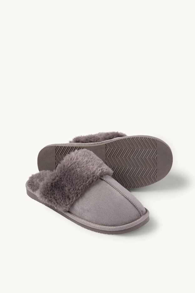 Femmes - Chaussons - faux suède - gris