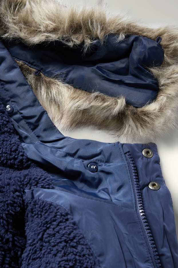 Nen - Jaqueta embuatada amb caputxa i rivet de pèl sintètic - blau fosc