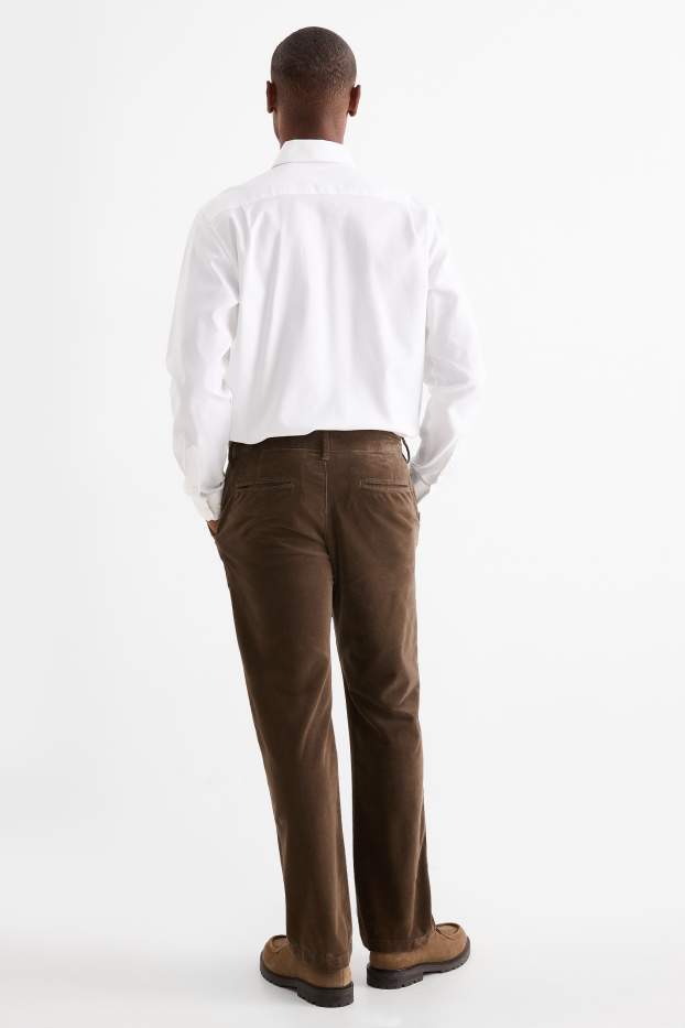 Hommes - Chino - regular fit - finition texturée - marron foncé