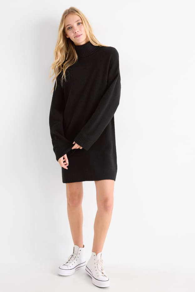 Women - Knitted dress - black