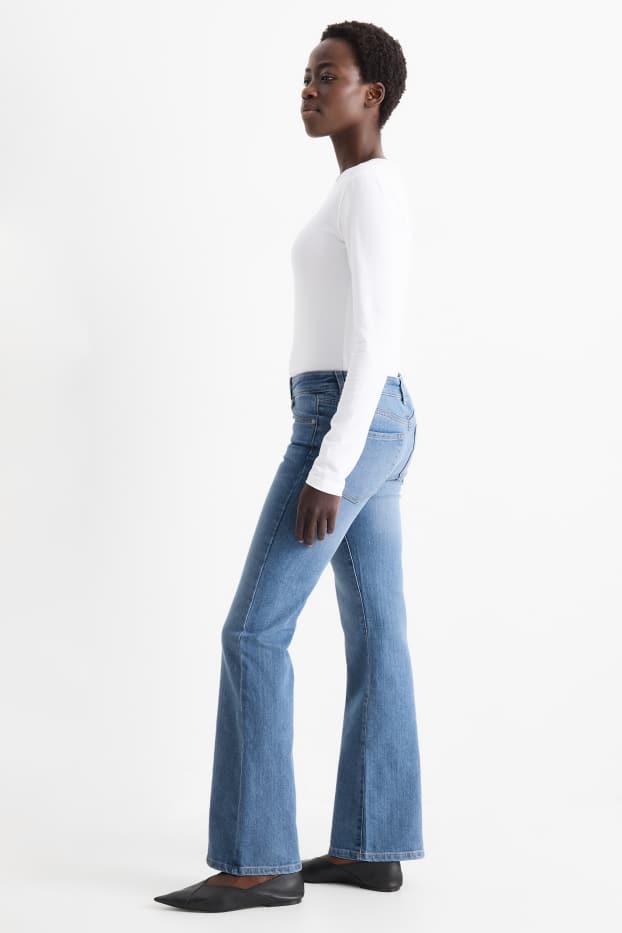 Mujer - Bootcut jeans - low waist - vaqueros - azul claro