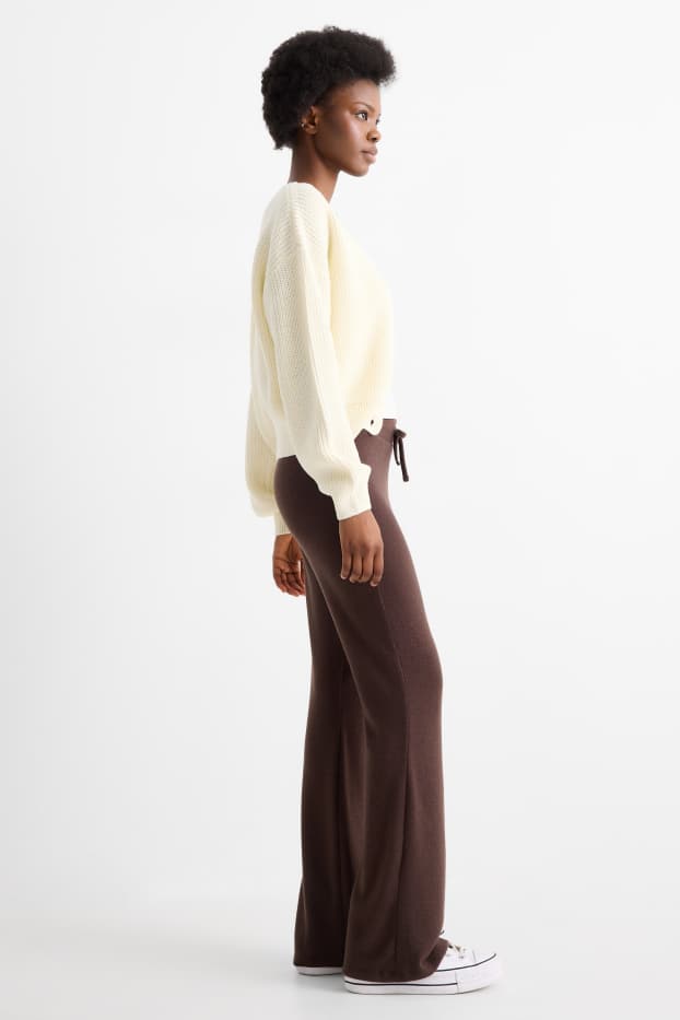 Dámské - Pletené teplákové kalhoty - tmavohnědá