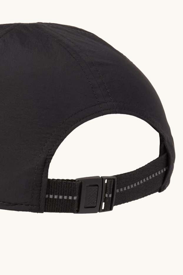 Dámské - Čepice - s reflexními prvky - černá