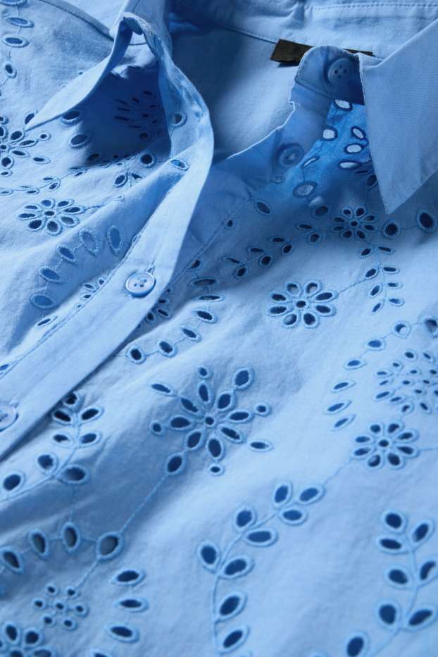 Femei - Bluză tip cămașă - broderie englezească - albastru