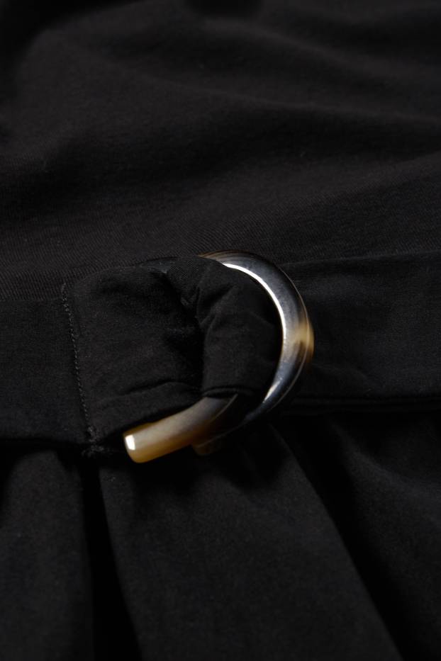 Femmes - Robe Fit & Flare avec ceinture - noir