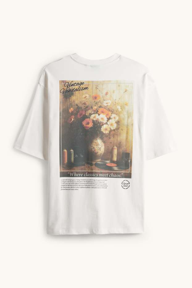 Men - T-shirt - oversized - white