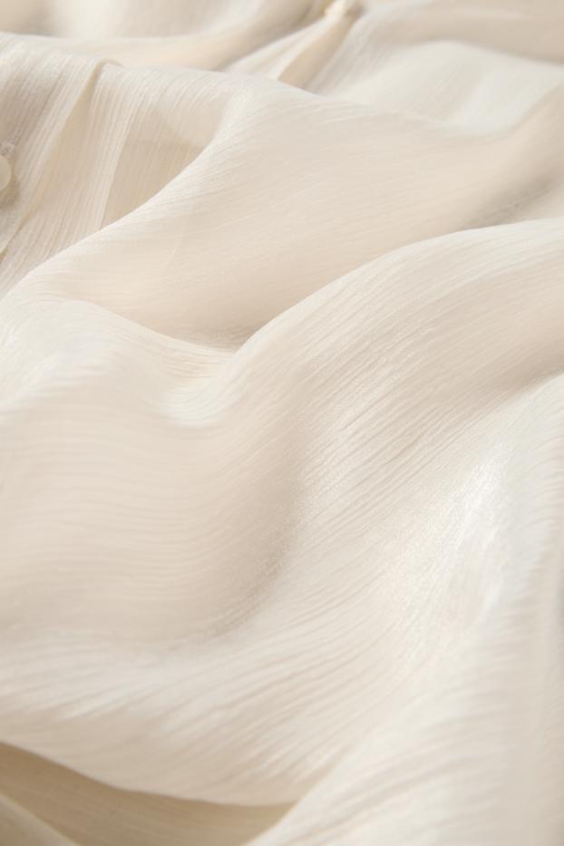 Femmes - Chemisier avec détail de nœud - brillant - blanc crème