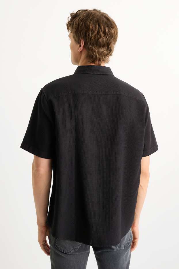 Hommes - Chemise - regular fit - col Kent - finition texturée - noir