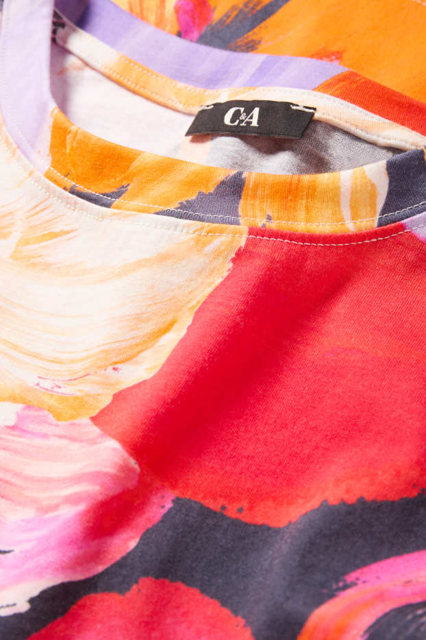 Femei - Tricou - relaxed fit - cu flori - multicolor