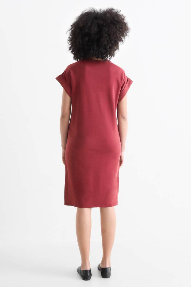 Femmes - Robe-T-shirt - rouge foncé