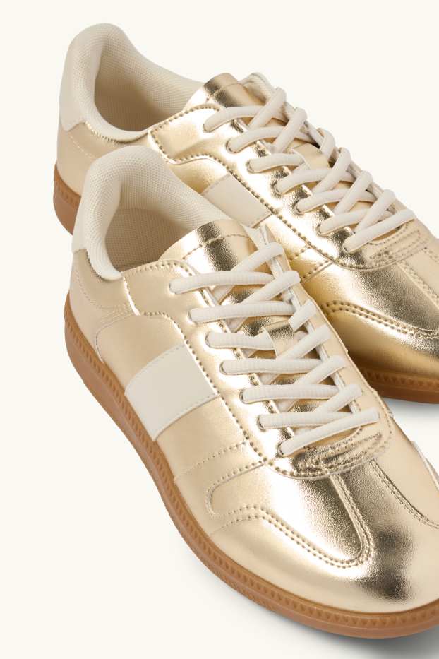 Donna - Sneakers - similpelle - effetto brillante - oro