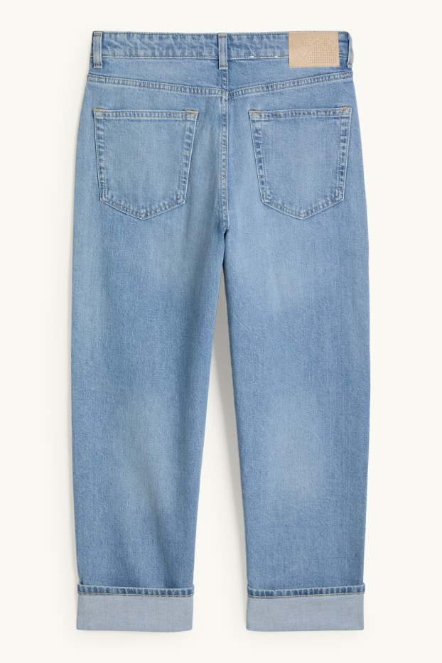Femei - Boyfriend jeans - talie medie - albastru deschis